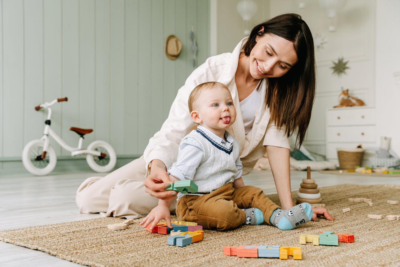 How to Teach Toddlers to Manage Emotions (Parenting Tips That Work)